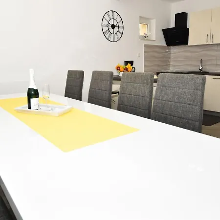 Meri By Interhome Benkovac